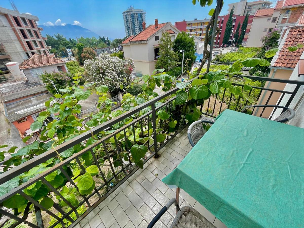 Garden House Budva Eksteriør billede