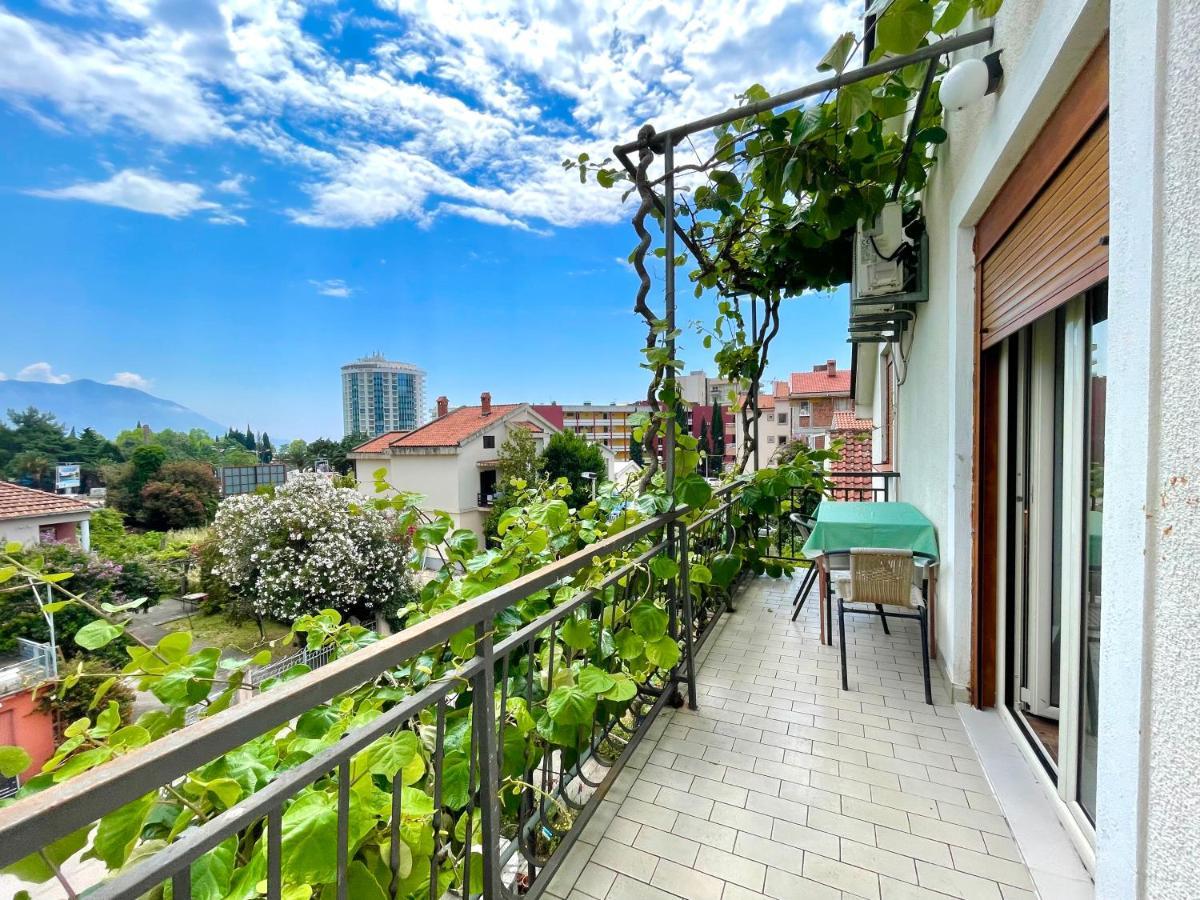 Garden House Budva Eksteriør billede